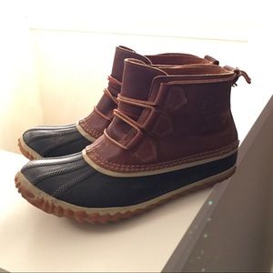 Sorel Out n About Leather Bootie